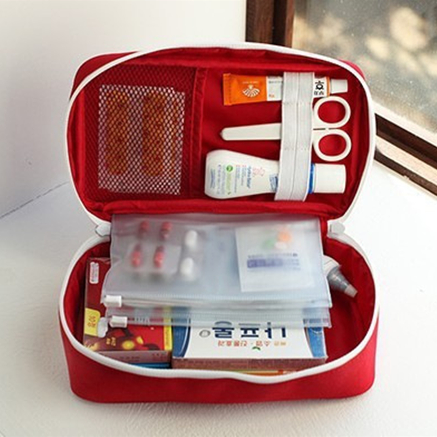 Health Medicine First Aid Kit  - مراجعة First Aid Bag Kit وسعره
